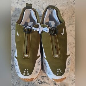 Nike Women's Olive Green Sneakers